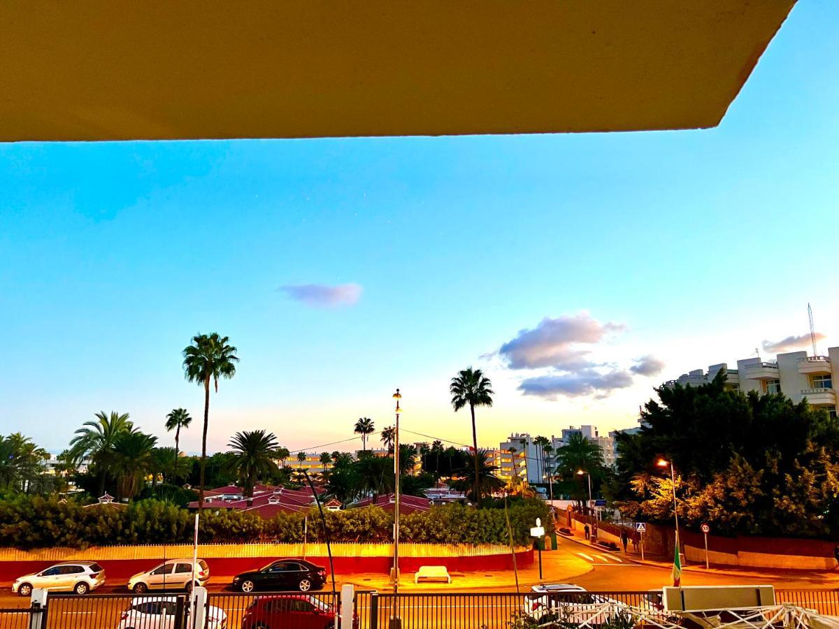 Cozy Near Yumbo * Playa del Ingles (Gran Canaria)